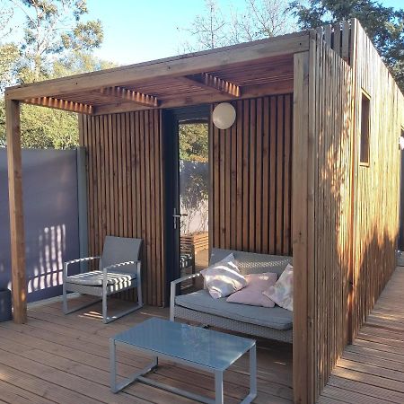 Joli Studio Climatise Avec Jacuzzi Prive Et Entree Independante Fréjus Εξωτερικό φωτογραφία