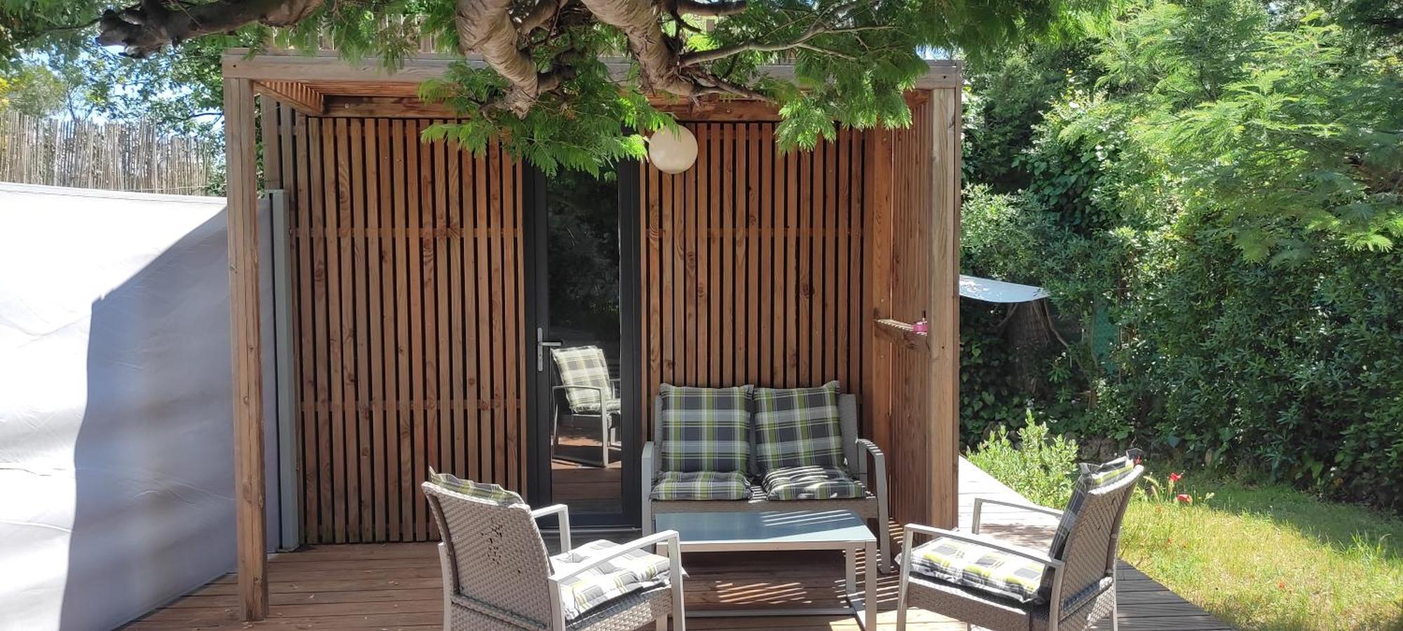 Joli Studio Climatise Avec Jacuzzi Prive Et Entree Independante Fréjus Εξωτερικό φωτογραφία